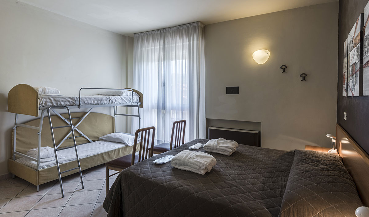 hotel-montebello-camere-economy-family-x-4-3